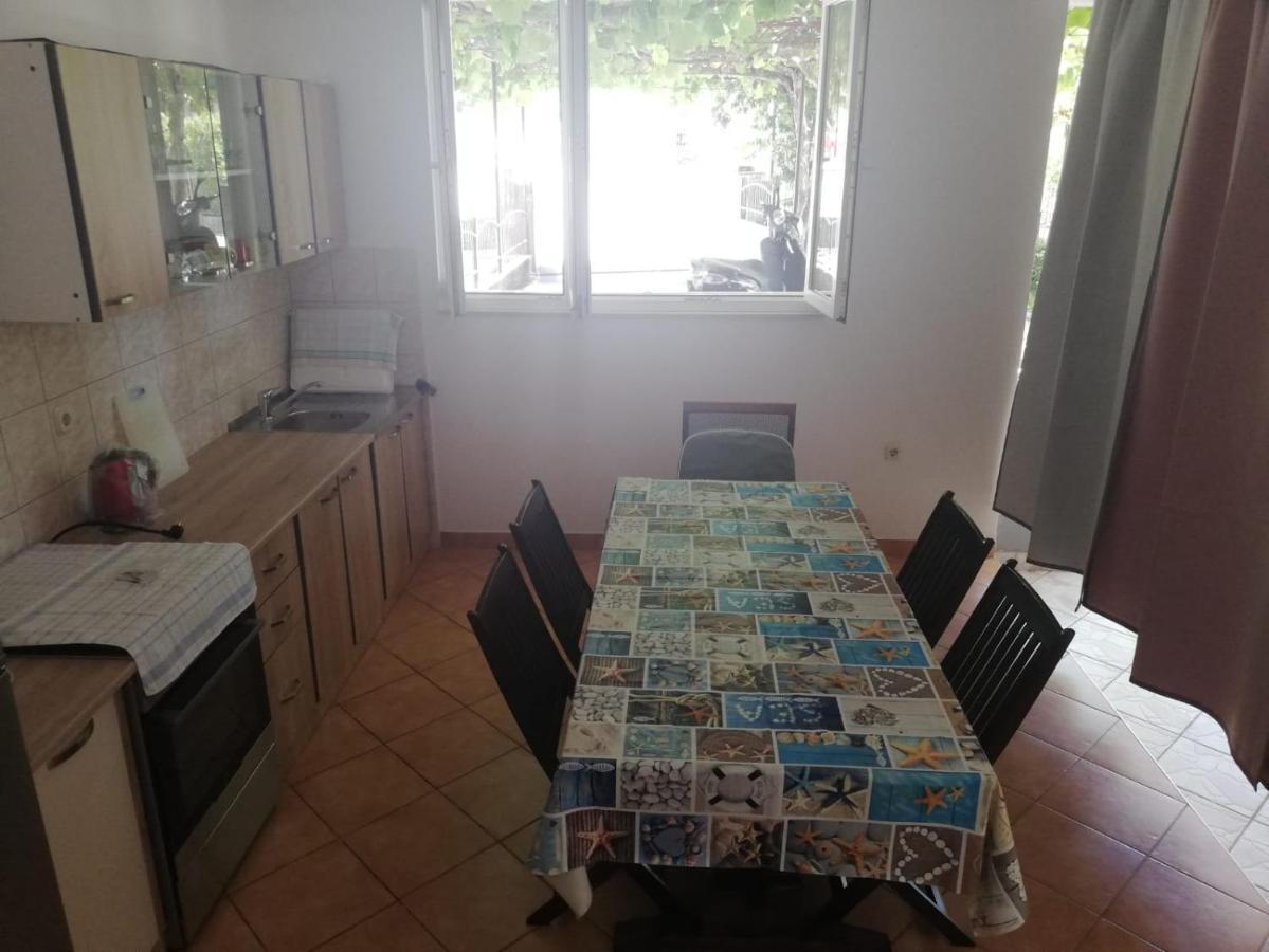 Vistica Apartment'S Podaca Quarto foto